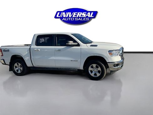 Used 2020 RAM 1500 SLT image 8
