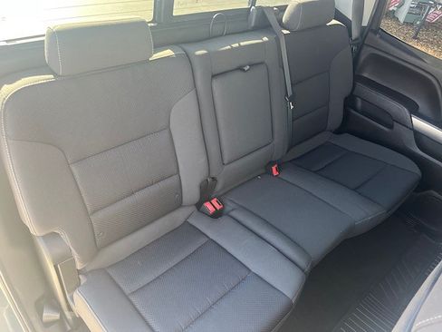Used 2018 Chevrolet Silverado 1500 LT image 23
