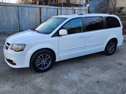 Used 2017 Dodge Grand Caravan SXT