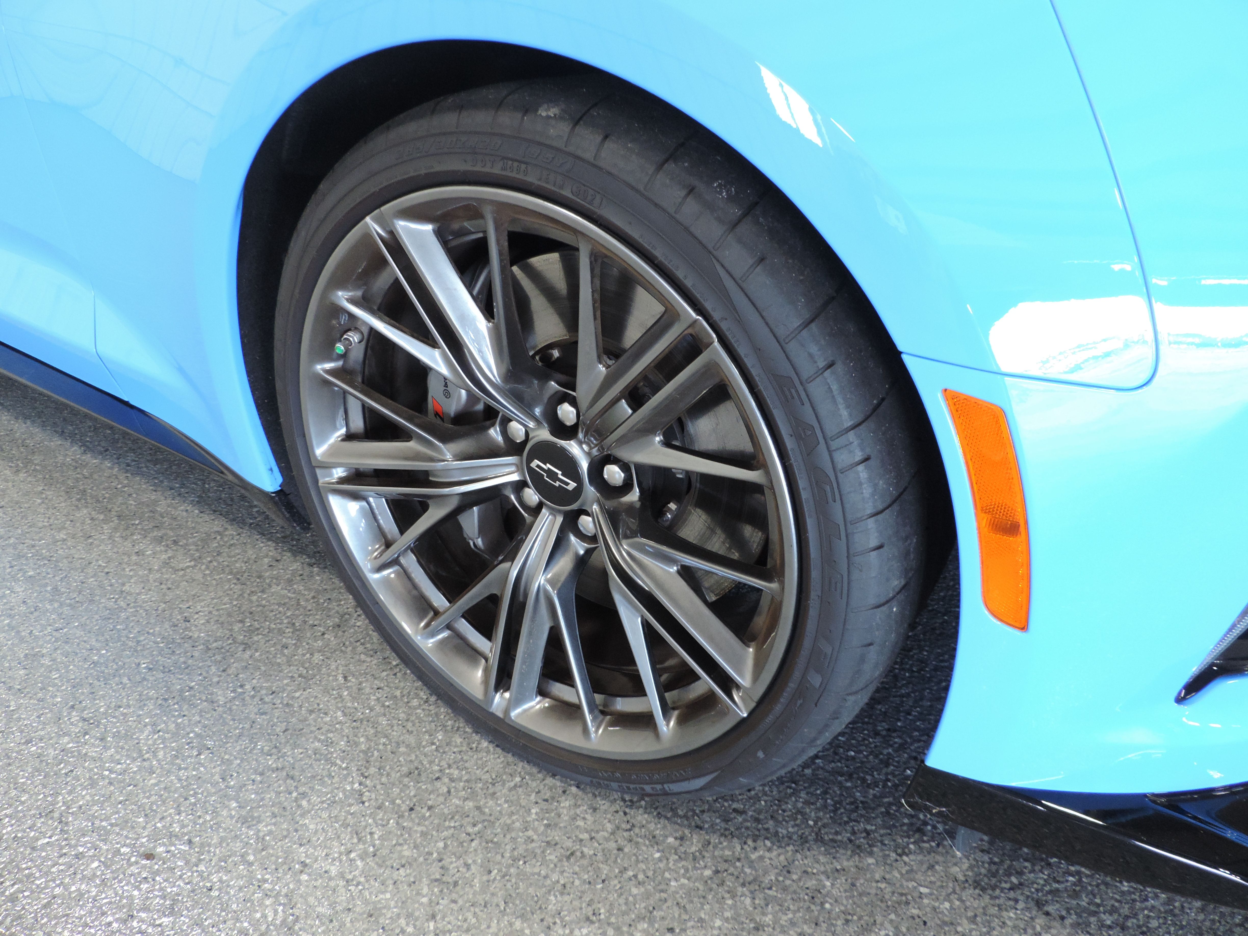 Used 2022 Chevrolet Camaro ZL1 Convertible RWD image 13