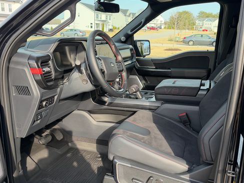 Used 2025 Ford F150 Raptor R image 5