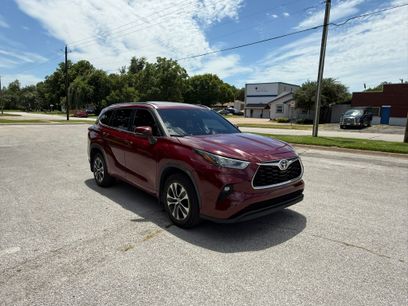 Used 2020 Toyota Highlander XLE
