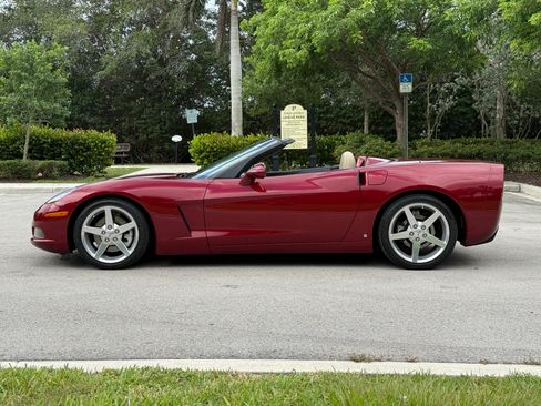 Used 2006 Chevrolet Corvette Convertible RWD image 6
