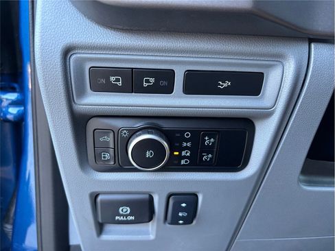 Used 2024 Ford F150 XLT image 37