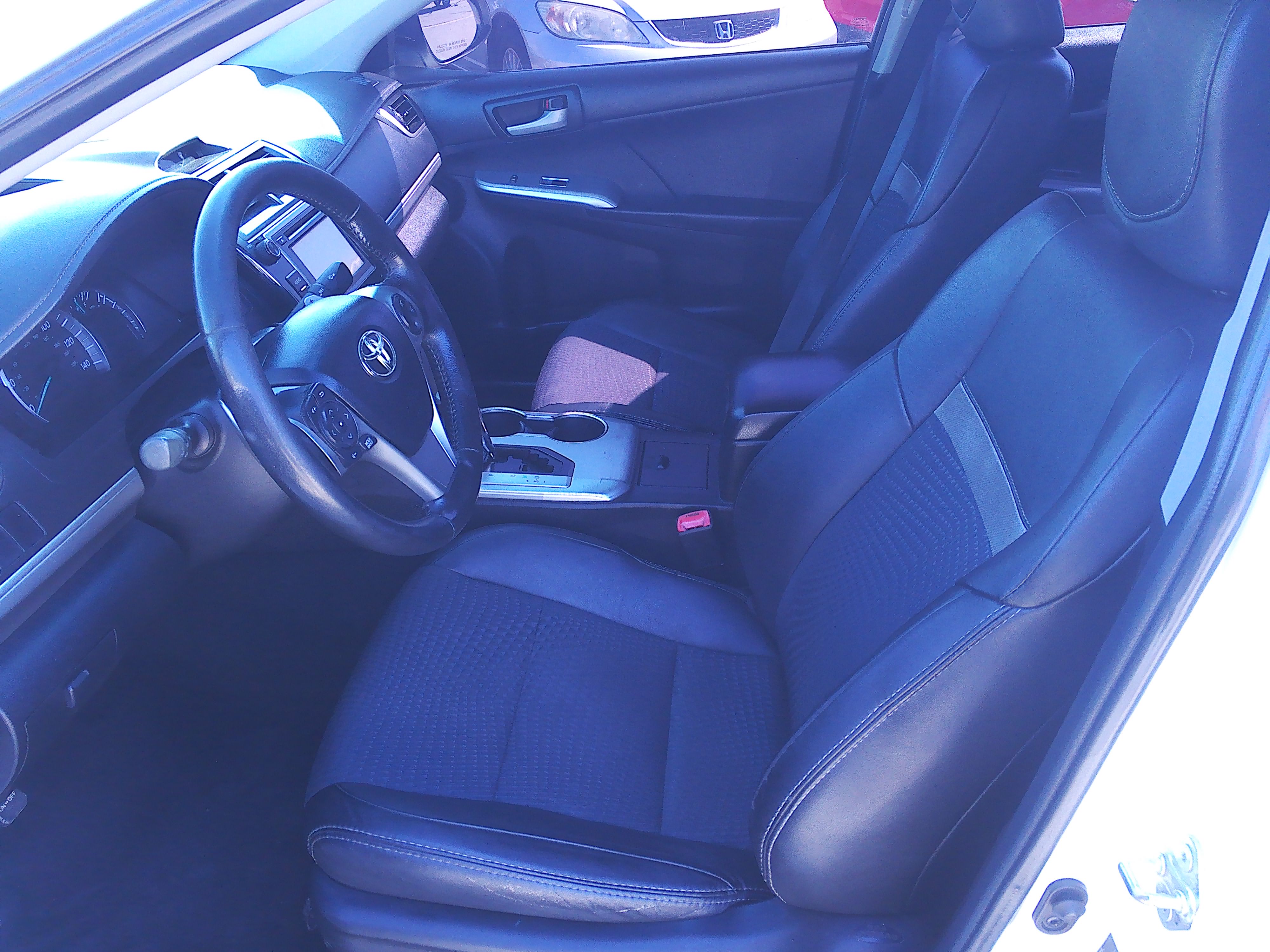 Used 2012 Toyota Camry SE V6 FWD image 7