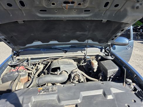 Used 2011 Chevrolet Silverado 1500 LT Z71 image 12