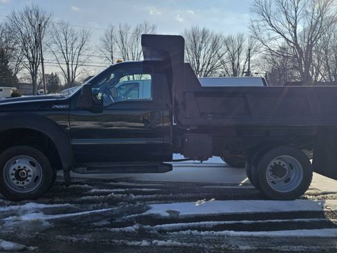 Used 2014 Ford F550 image 4