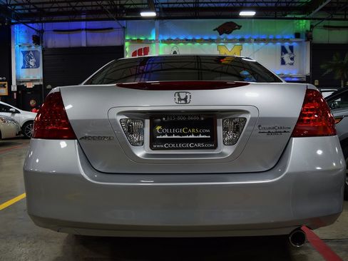 Used 2007 Honda Accord EX image 9
