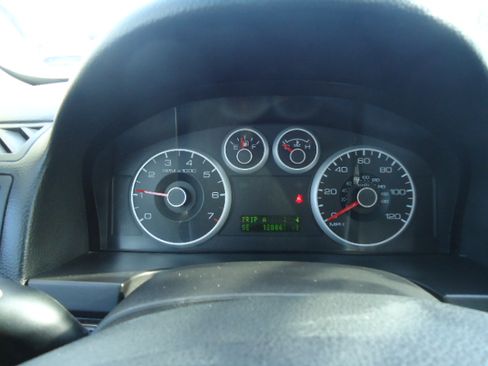 Used 2009 Ford Fusion SEL image 3