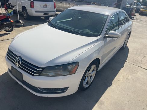 Used 2012 Volkswagen Passat 2.5 SE image 2