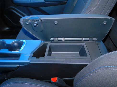 New 2026 Chevrolet Equinox EV LT image 32