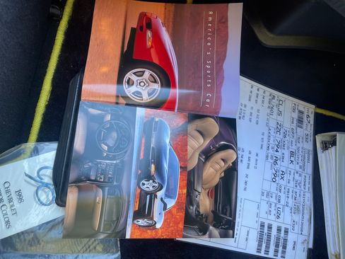 Used 1998 Chevrolet Corvette image 25