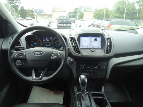 Used 2019 Ford Escape SEL image 7