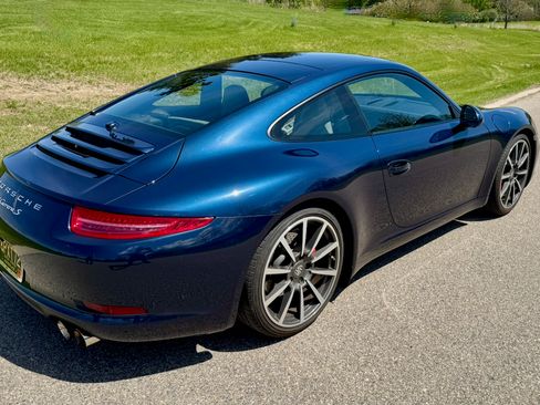 Used 2013 Porsche 911 Carrera S Coupe RWD image 8