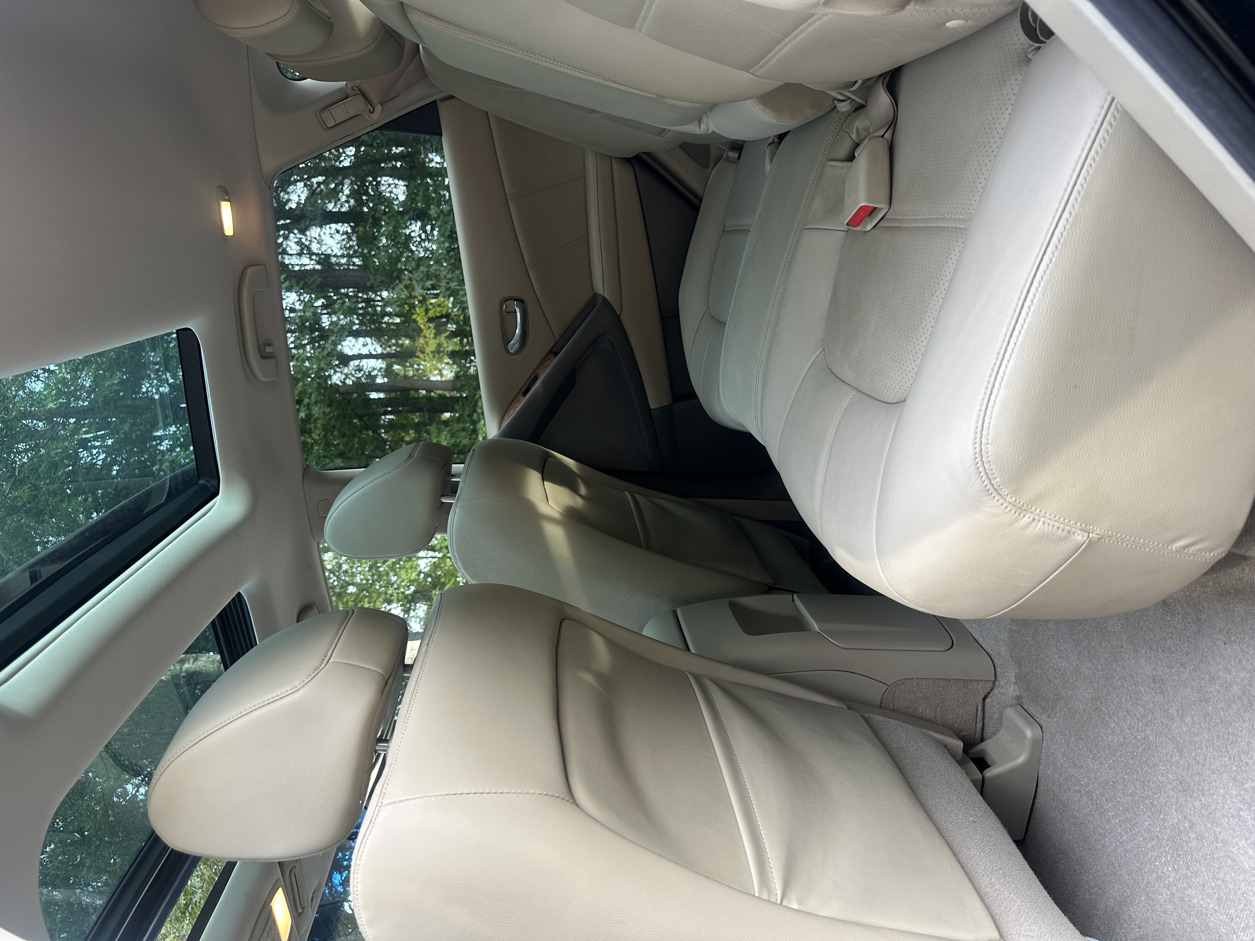 Used 2014 Nissan Murano Platinum FWD image 16
