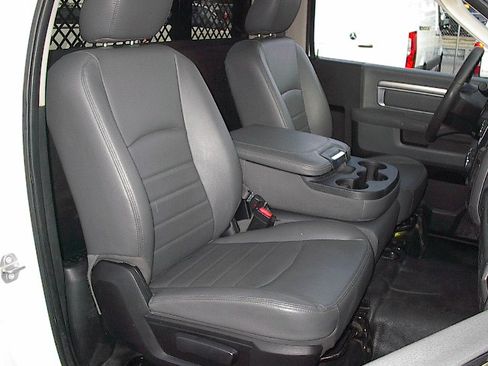 Used 2017 RAM 5500 Tradesman image 14