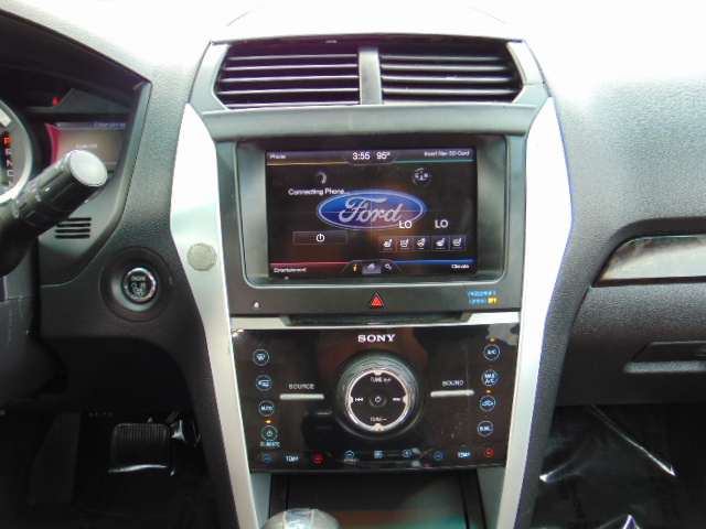 Used 2015 Ford Explorer FWD Limited image 17