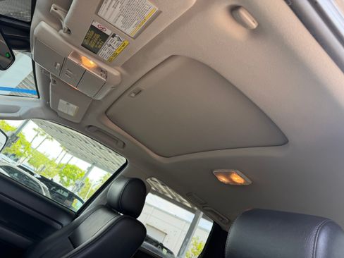 Used 2018 Toyota Sequoia SR5 image 32