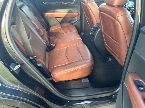 Used 2019 Cadillac XT5 AWD Luxury image 12