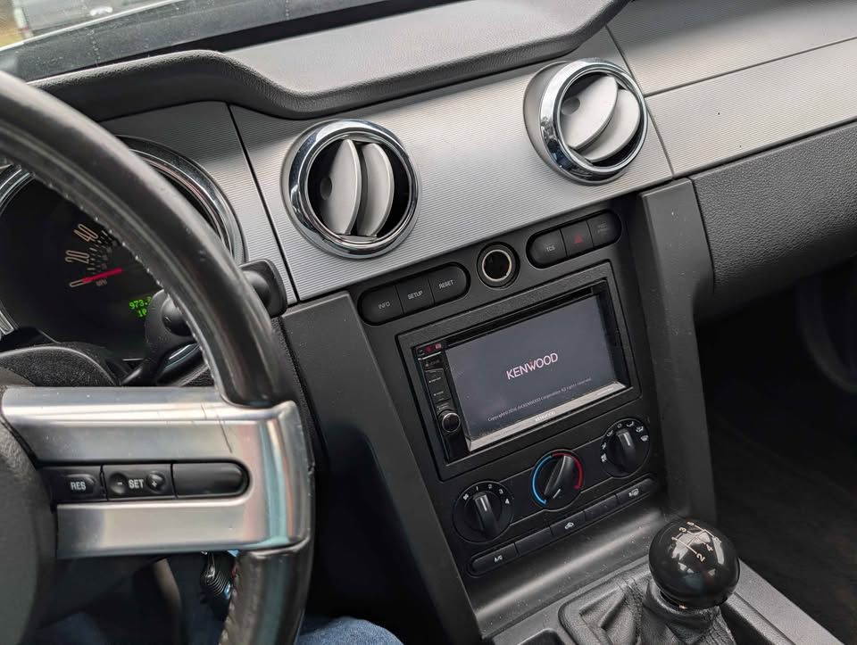 Used 2006 Ford Mustang GT Coupe RWD image 10