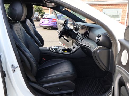 Used 2020 Mercedes-Benz E 450 image 17