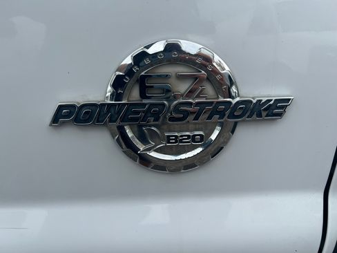 Used 2011 Ford F450 image 7