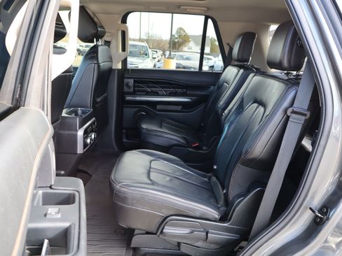 Used 2018 Ford Expedition Platinum image 15