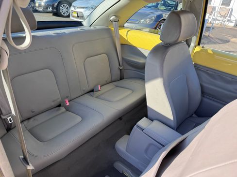 Used 2005 Volkswagen Beetle GLS image 16