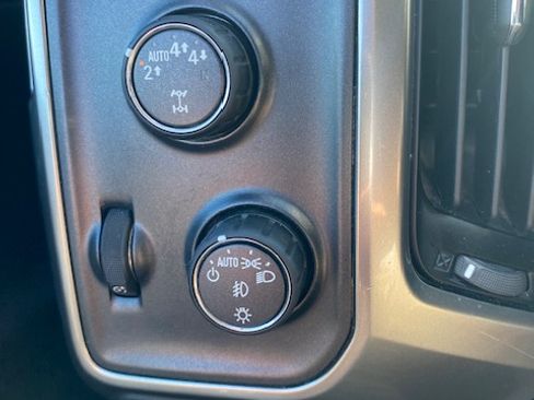 Used 2018 Chevrolet Silverado 1500 LT Z71 image 13