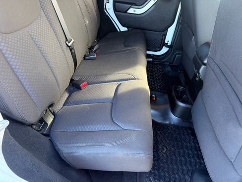 Used 2013 Jeep Wrangler Unlimited Sport image 69