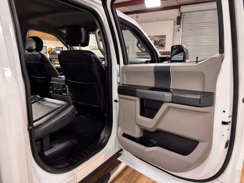 Used 2018 Ford F250 XLT image 16