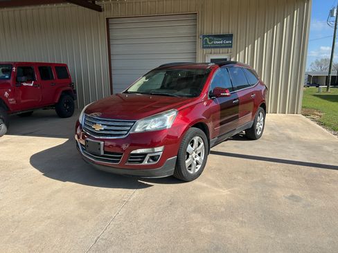 Used 2017 Chevrolet Traverse Premier image 1