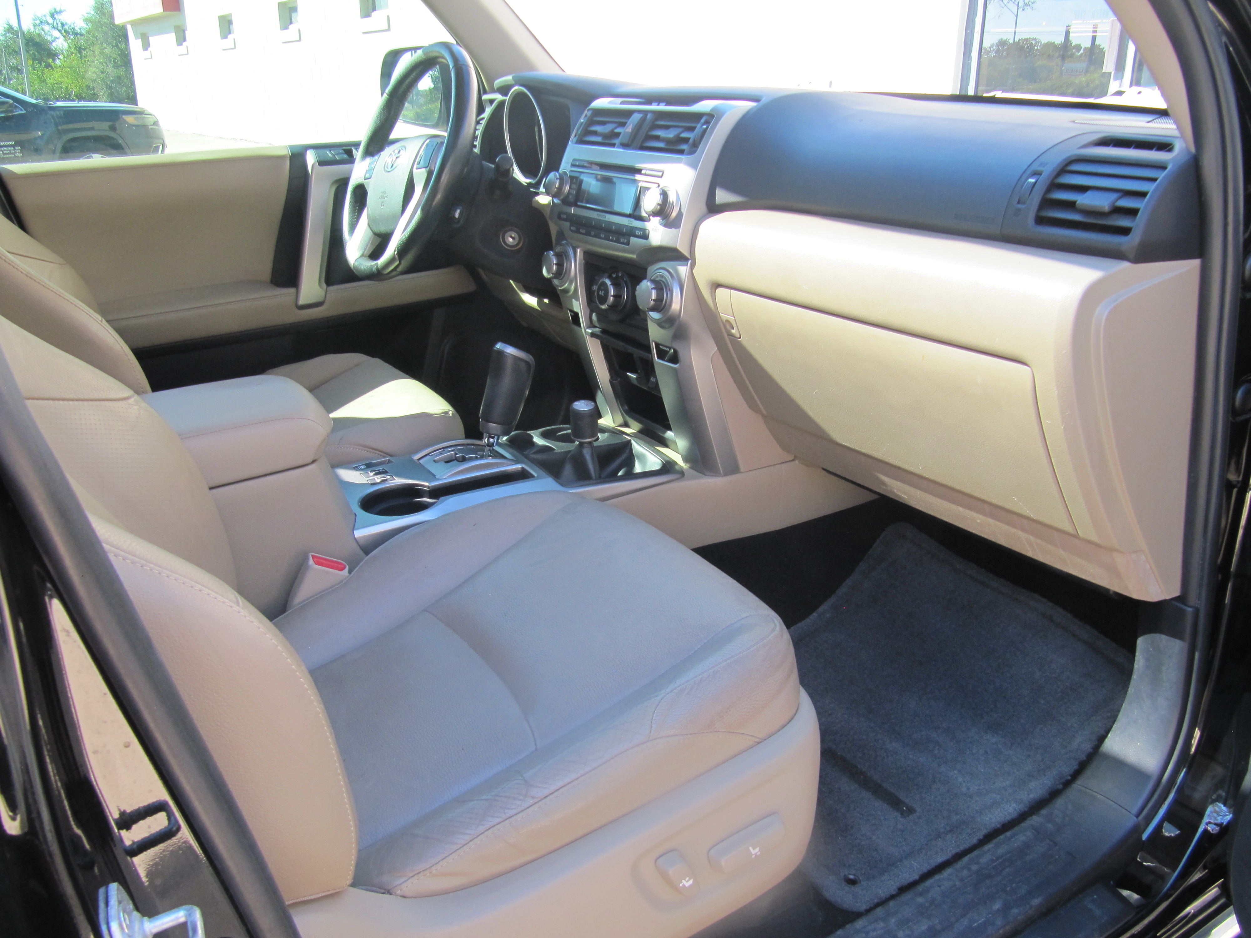 Used 2011 Toyota 4Runner 4WD image 20