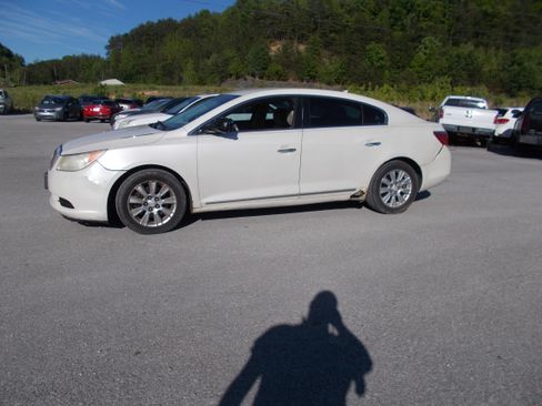 Used 2010 Buick LaCrosse CX FWD image 1