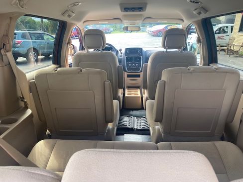 Used 2014 Dodge Grand Caravan SE Van 4D FWD image 14