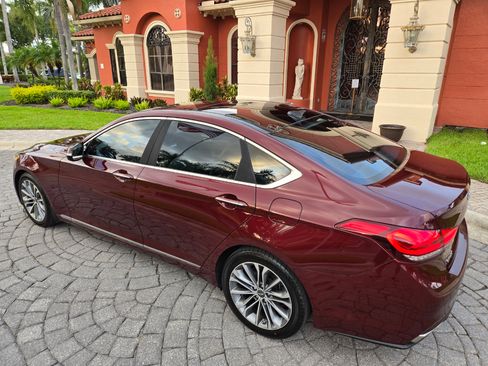 Used 2015 Hyundai Genesis 3.8 image 19