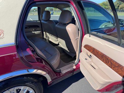 Used 2005 Mercury Grand Marquis GS image 16