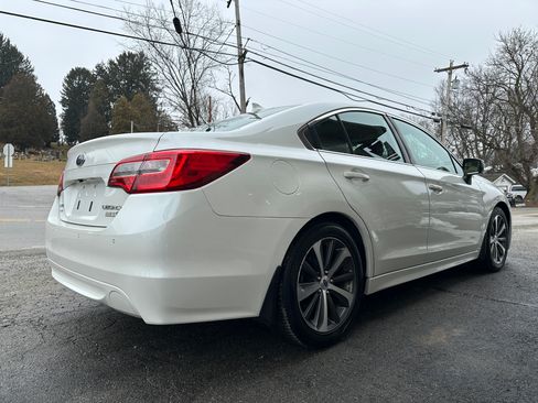 Used 2017 Subaru Legacy 2.5i Limited image 4