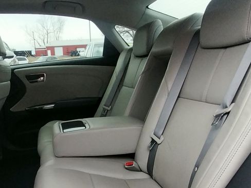 Used 2013 Toyota Avalon Limited image 19
