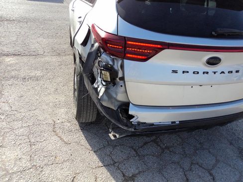 Used 2022 Kia Sportage Nightfall Edition image 8