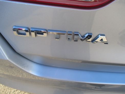 Used 2018 Kia Optima LX image 6