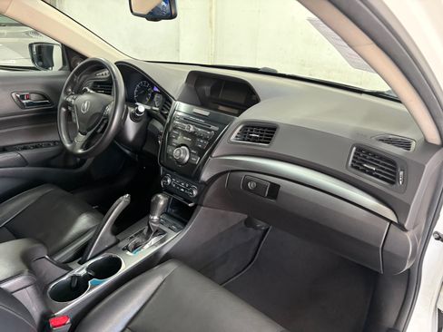 Used 2014 Acura ILX w/ Premium Package FWD image 16