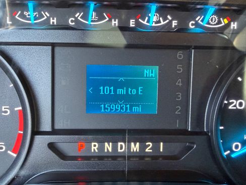 Used 2017 Ford F550 image 16