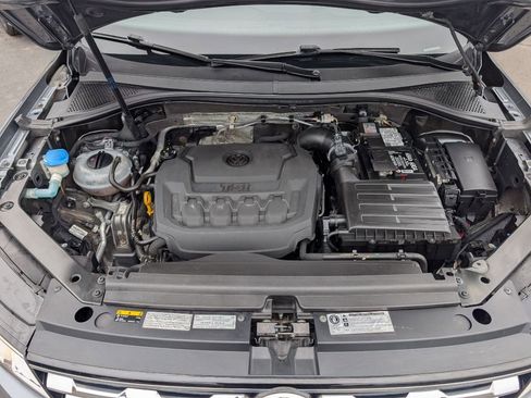 Used 2018 Volkswagen Tiguan SE image 15