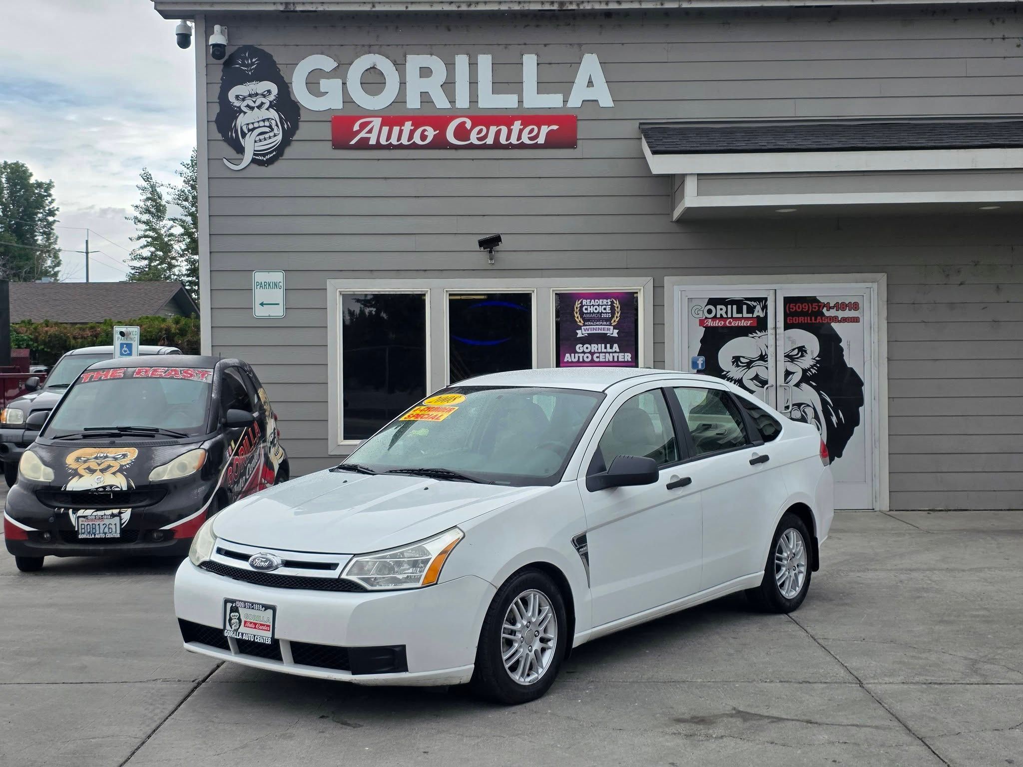 Used 2008 Ford Focus Sedan FWD image 3