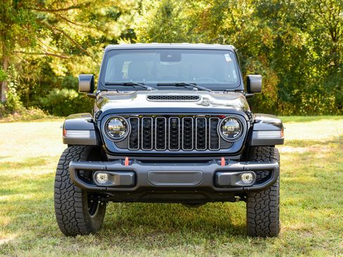 Used 2024 Jeep Gladiator Mojave image 18