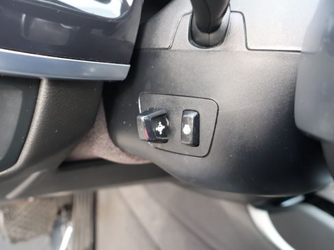 Used 2018 BMW X6 xDrive35i w/ M-Sport Package image 25