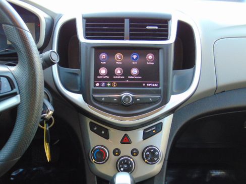 Used 2020 Chevrolet Sonic LT image 16