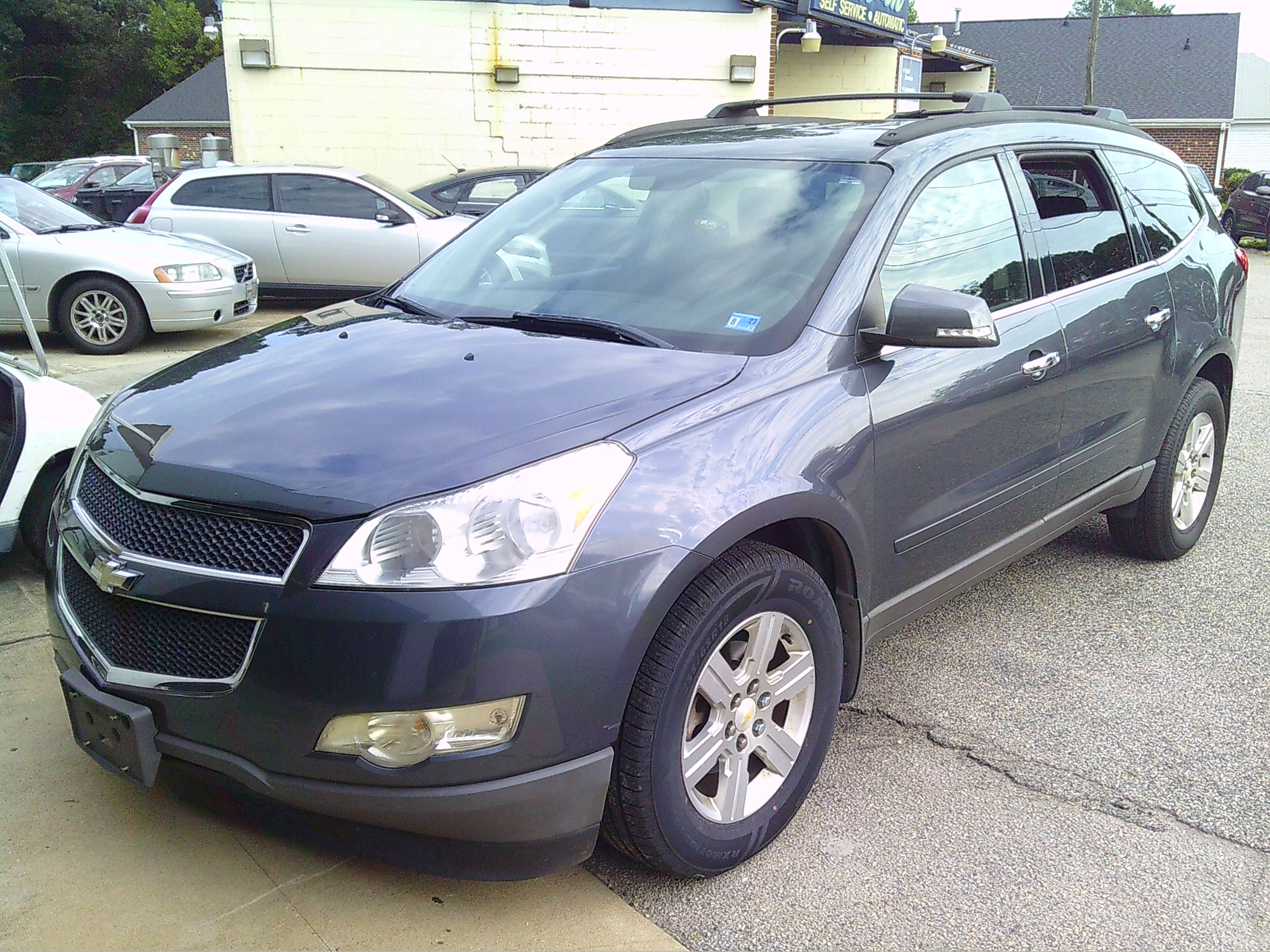 Used 2012 Chevrolet Traverse AWD LT w/ 1LT image 1