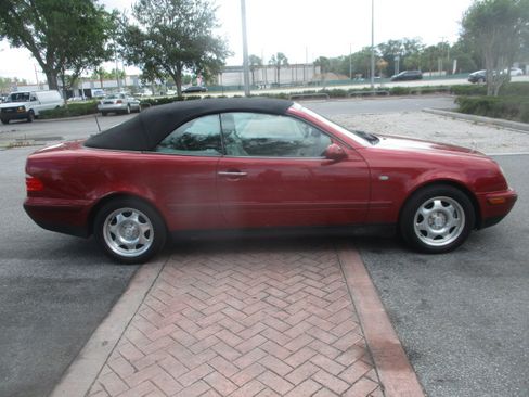 Used 1999 Mercedes-Benz CLK 320 image 6